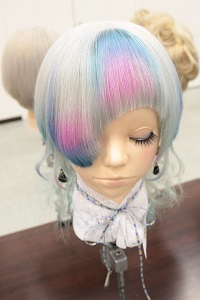 鈴木秀