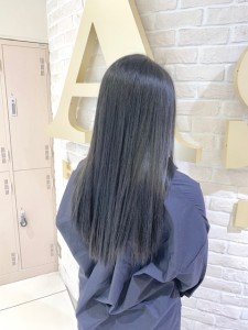 長く楽しめる！ダークグレーカラー♪