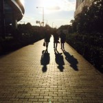 ３人