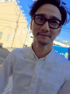朝サツ９
