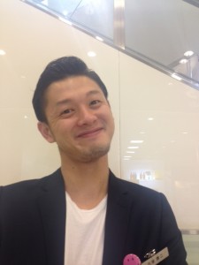 石塚笑顔
