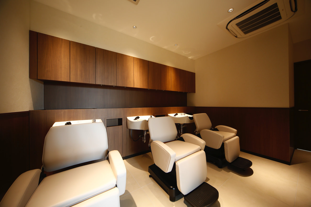 Ash 草加店｜店内写真①