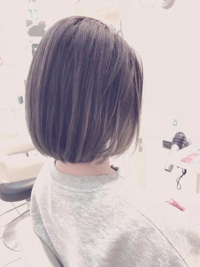 グラデーション切りっぱなしボブ｜サブ写真③