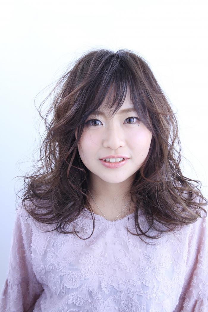 エアリー感たっぷりのフワフワレイヤー