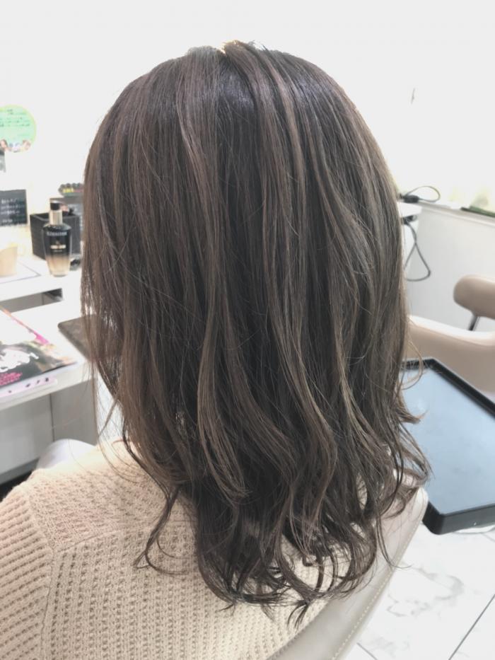 イルミナカラー ブリーチなしハイライトグレージュ★