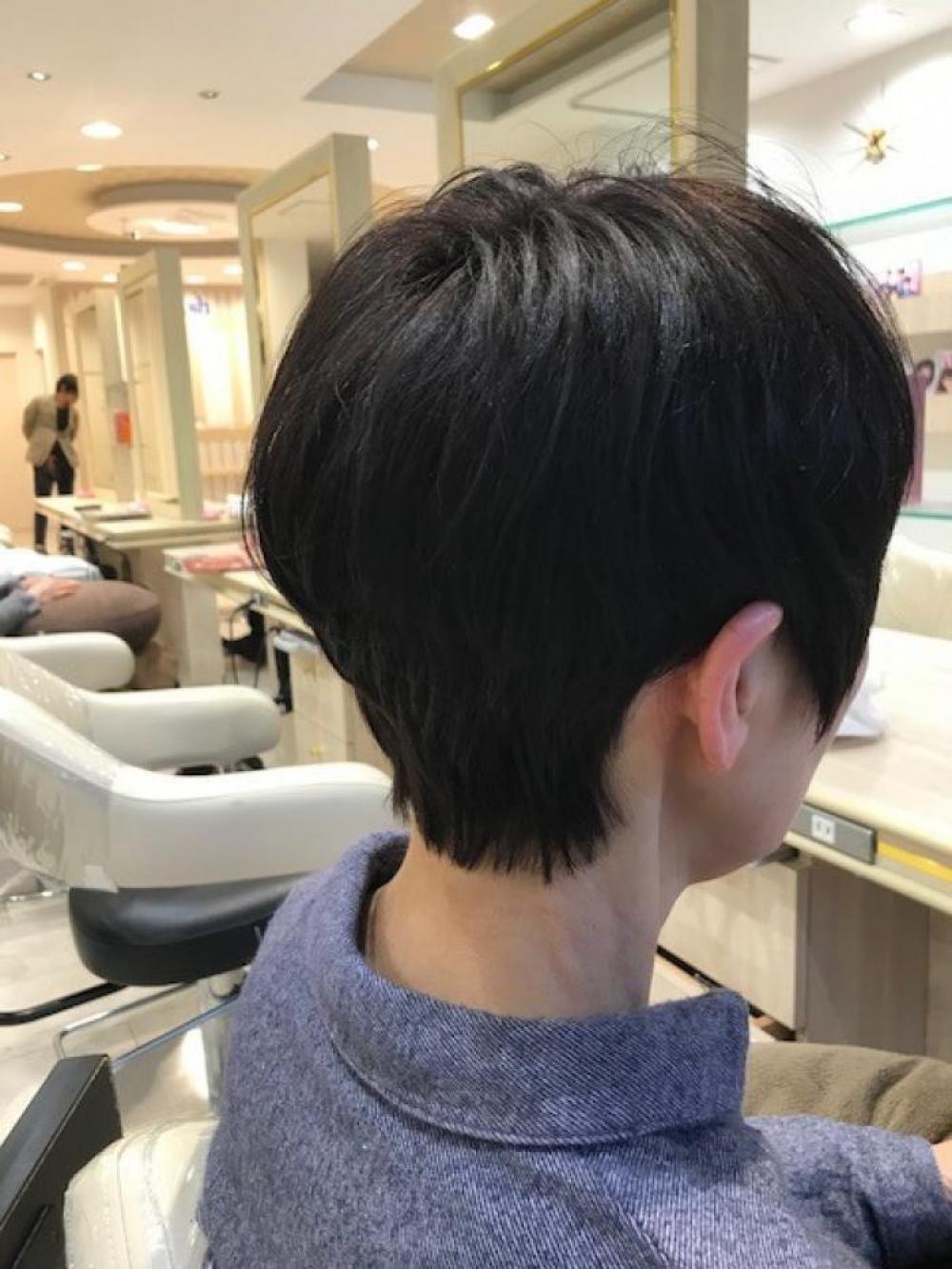 骨格を美しく見せる大人ショート｜サブ写真②