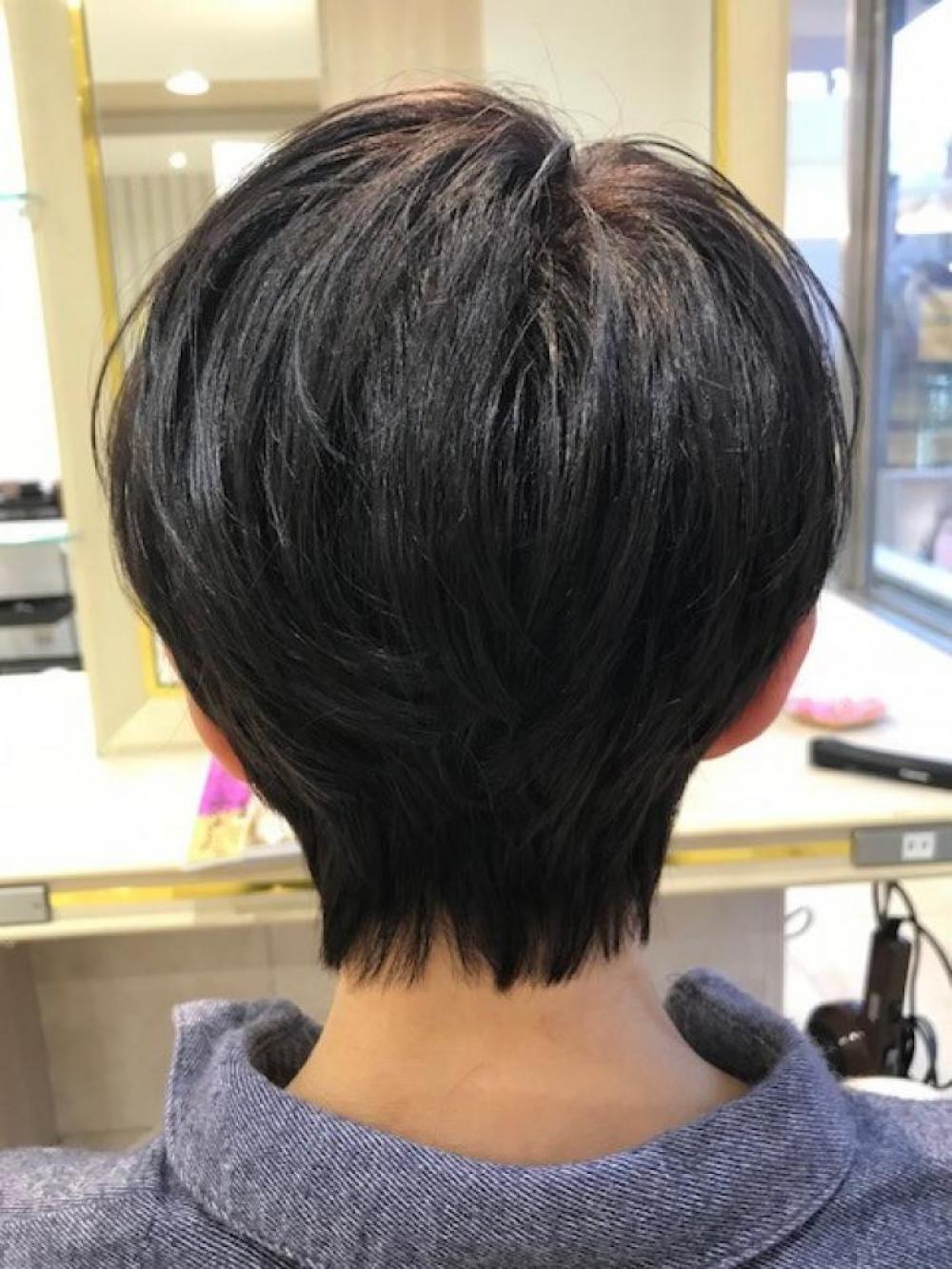 骨格を美しく見せる大人ショート｜サブ写真③