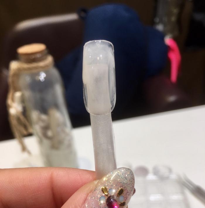 ベースになる色を気軽にペタペタ♪