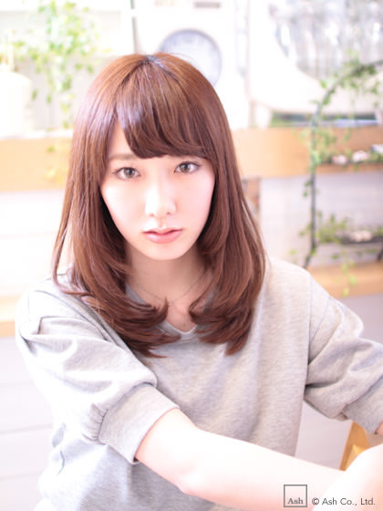 大人可愛いオフィスヘア