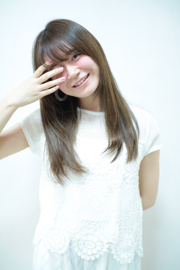 ナチュラルストレートヘア｜サブ写真③