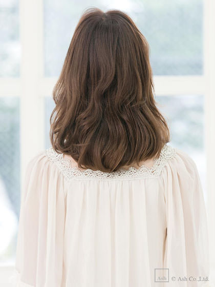 【ananヘアカタログ掲載作品】レイヤーMIXのカジュアルボブ｜サブ写真③