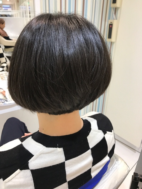 バックグラデーション　ボブ｜サブ写真②