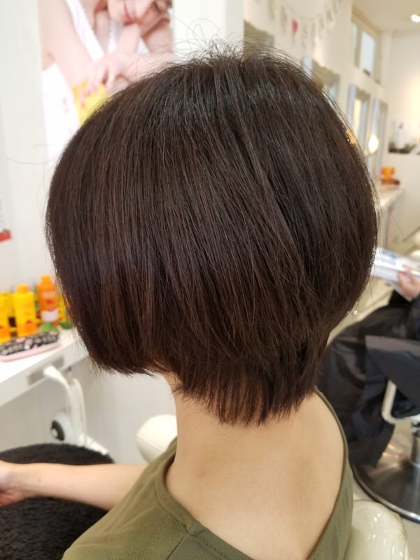 【白髪も染まる艶カラー】ブルーアッシュブラウン×ショートボブ｜サブ写真②