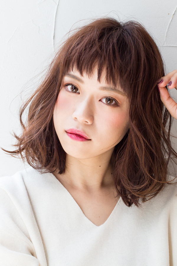 ギザギザ前髪のゆるふわロブ｜サブ写真②