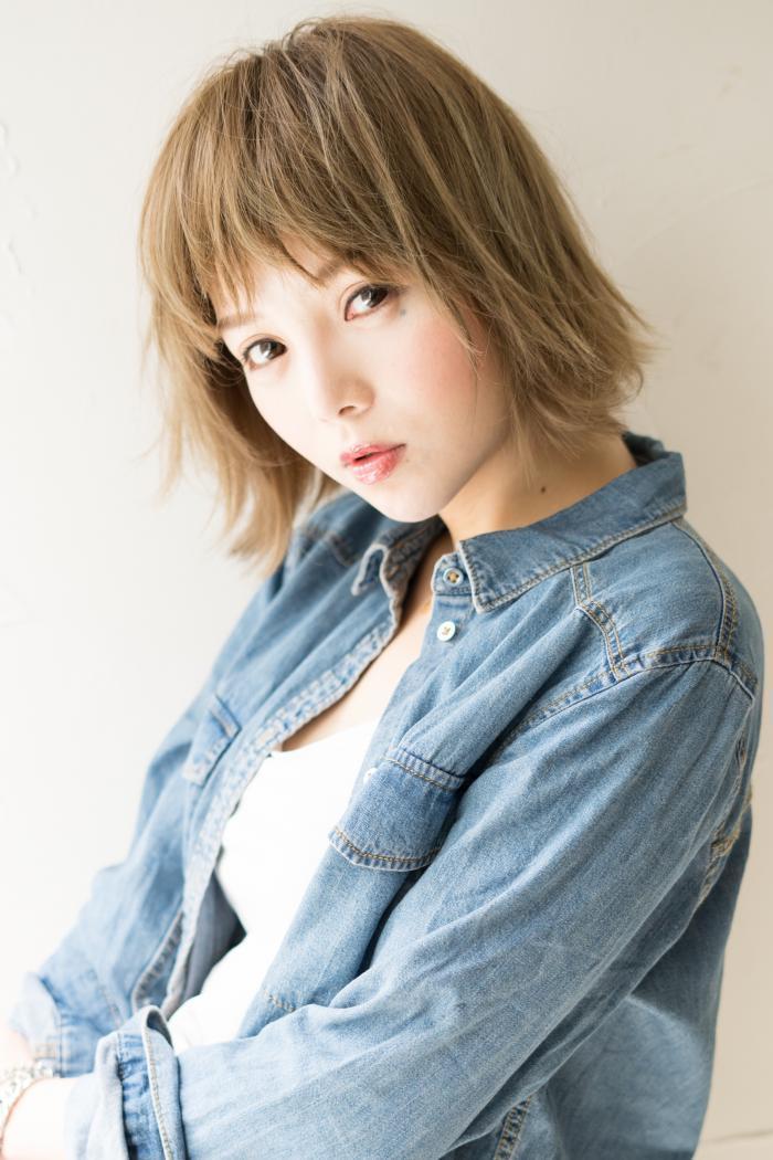 無造作外ハネショートボブ