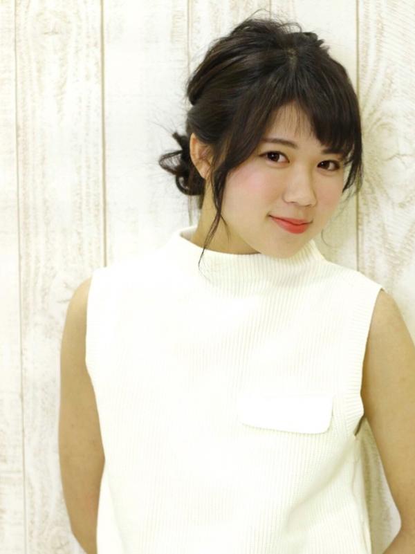 編み込みで可愛らしくアレンジ☆