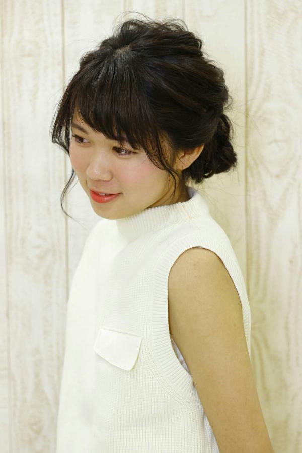 編み込みで可愛らしくアレンジ☆｜サブ写真②