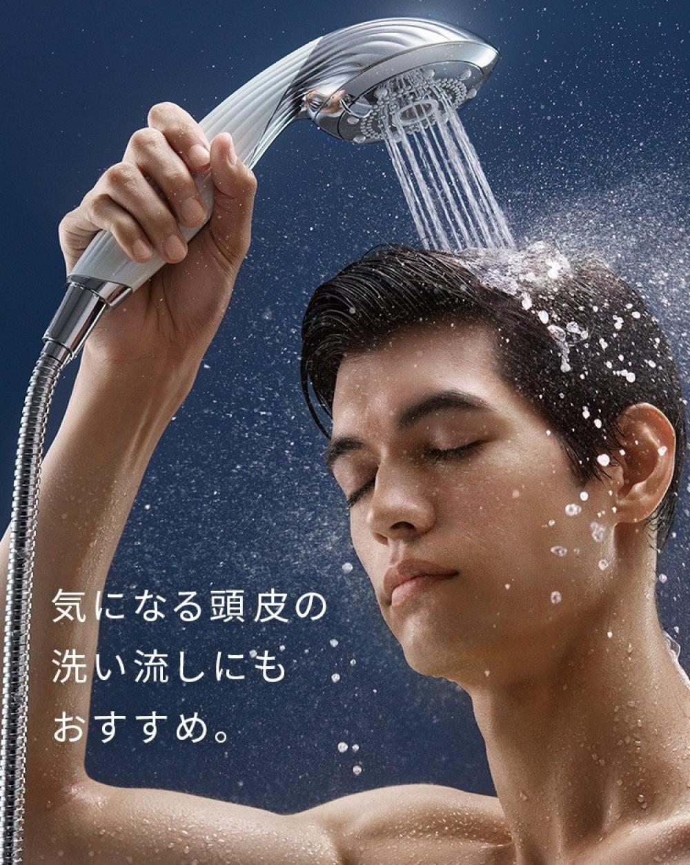 肌にハリとうるおいを与える シャワーのお湯が角層すみずみまで浸透し、ハリとうるおいのある肌へ導きます