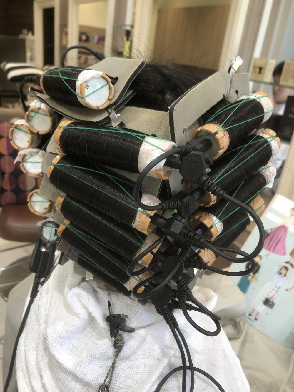 カールの形状記憶が強いため髪へのダメージが大きい