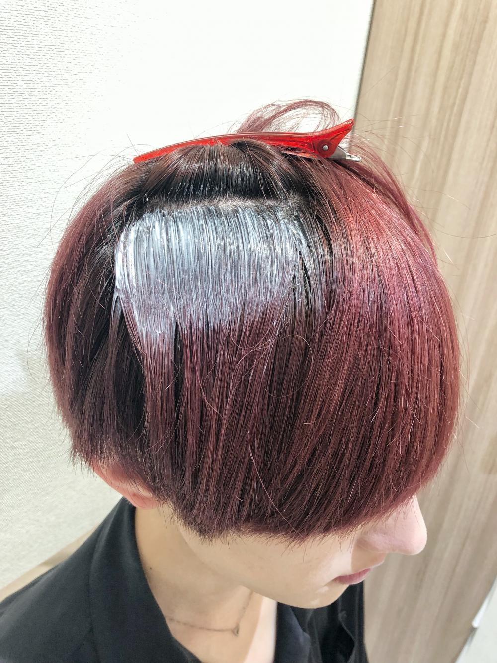 このように横の膨らみを抑えていきます！