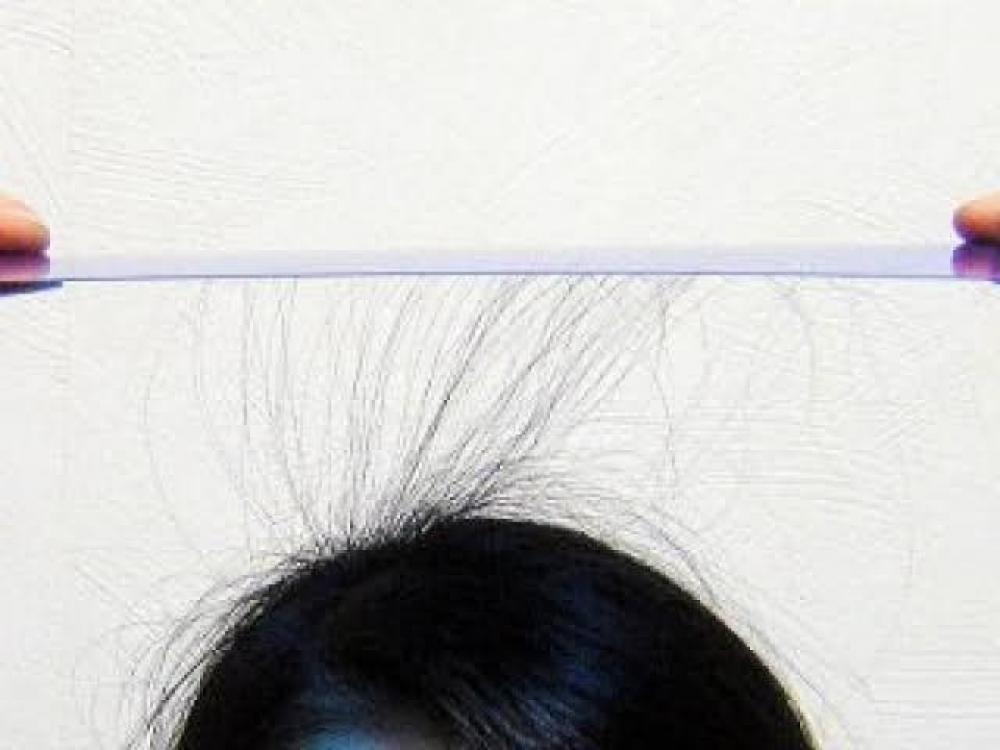 まず冬になると髪はどうなるのか？