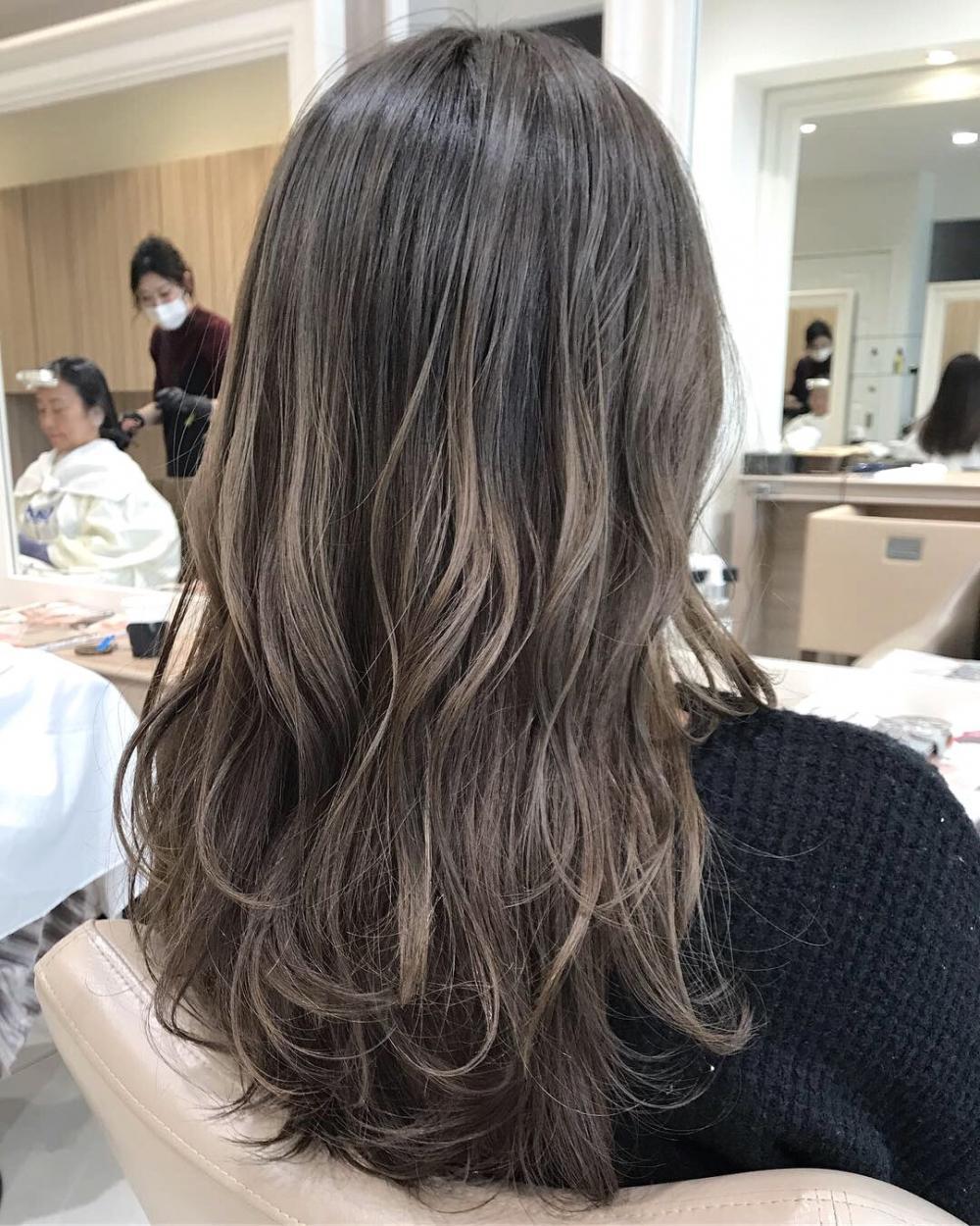 【美容室に頻繁にいけない期間もこれで解決！】本気でオススメしたいグラデーションカラー！！
