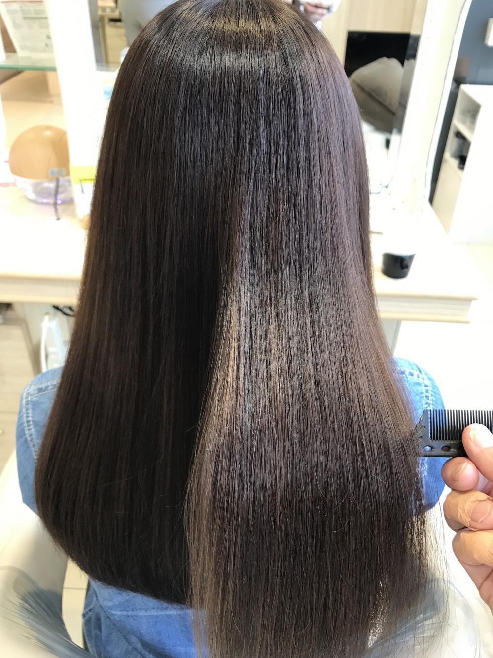 ストレートヘアを固定させる