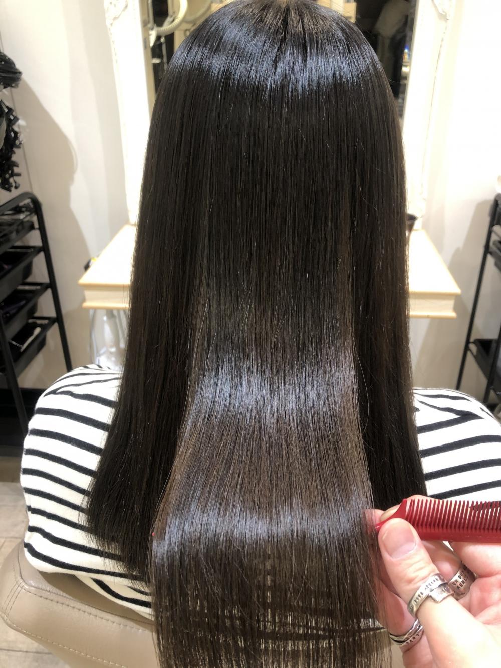 癖レベル1〜2の方は髪表面のフワッとした毛が気にななっている方が多い！