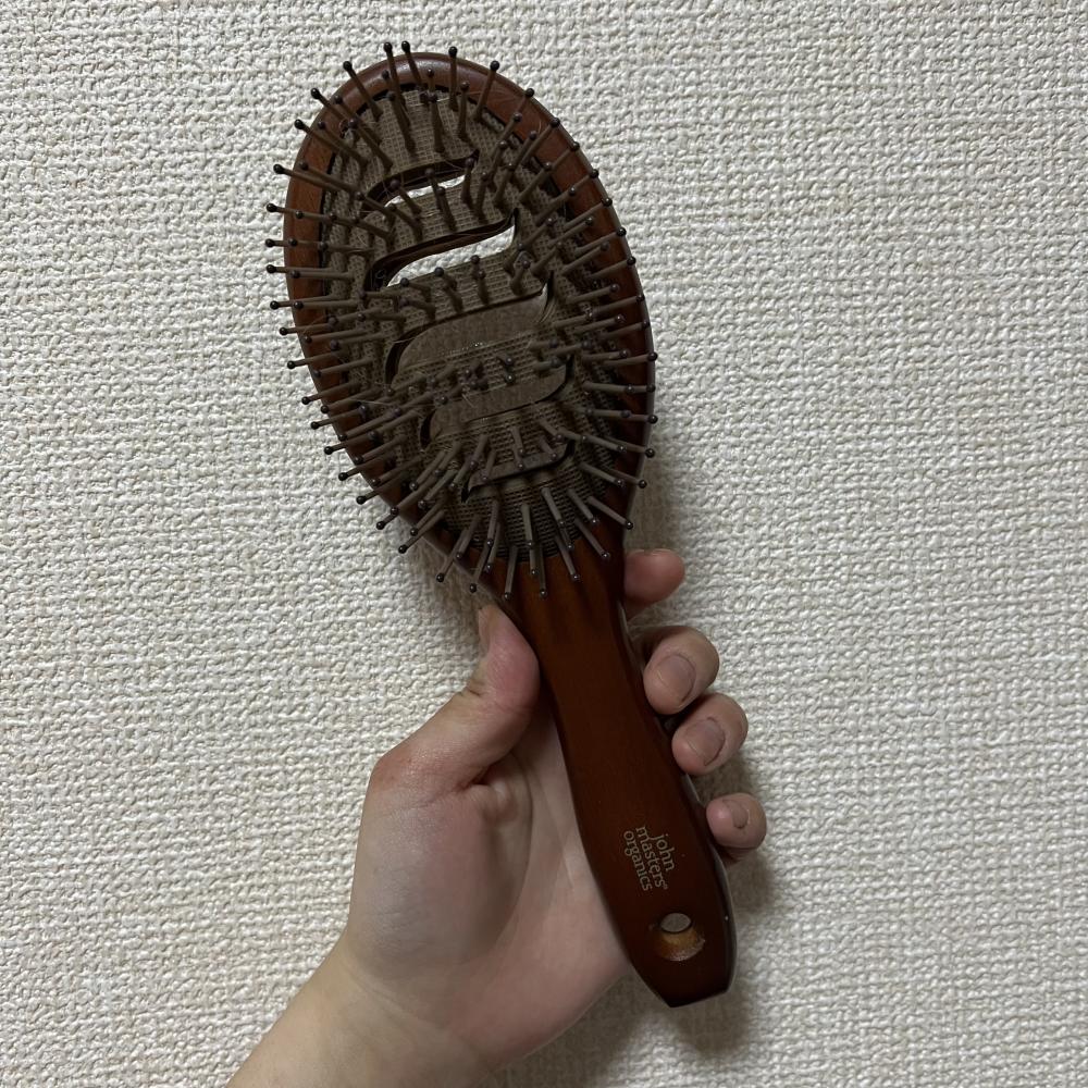 洗髪前にブラッシングする