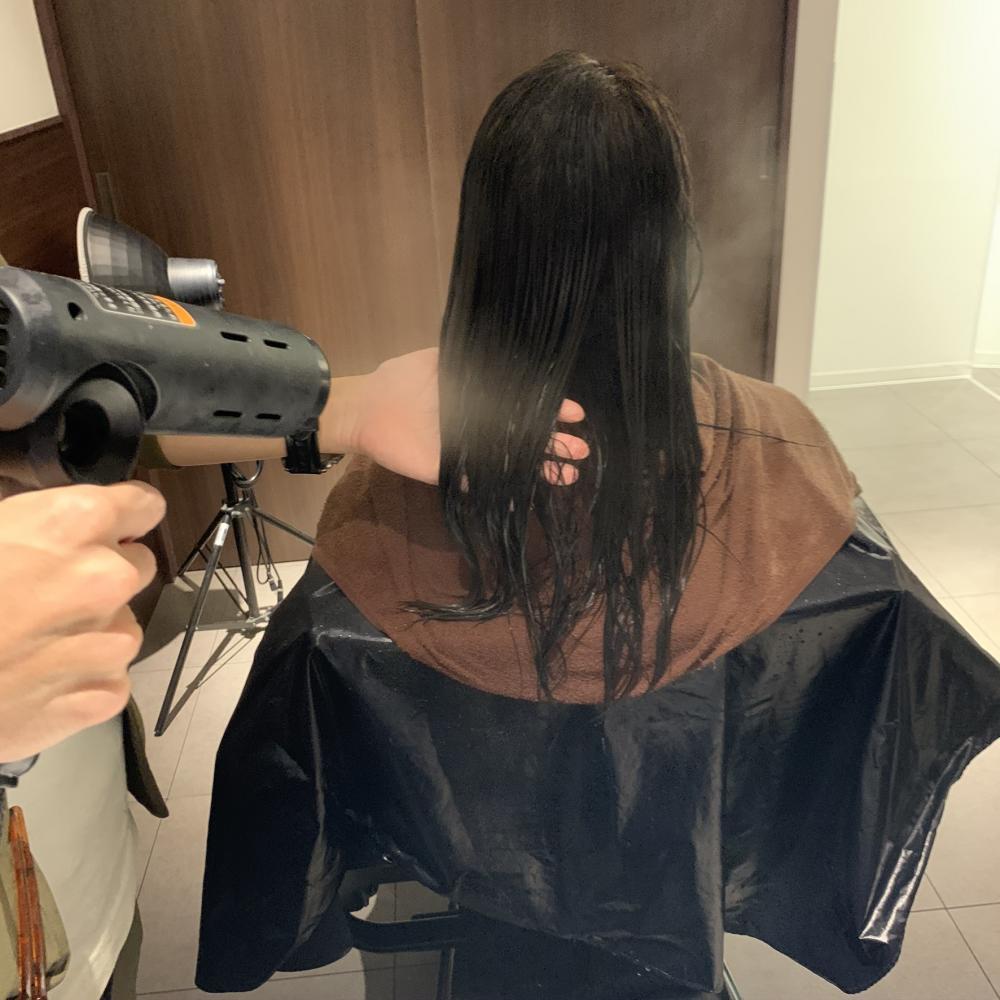 頭皮だけではなく、髪にもアプローチできます！！