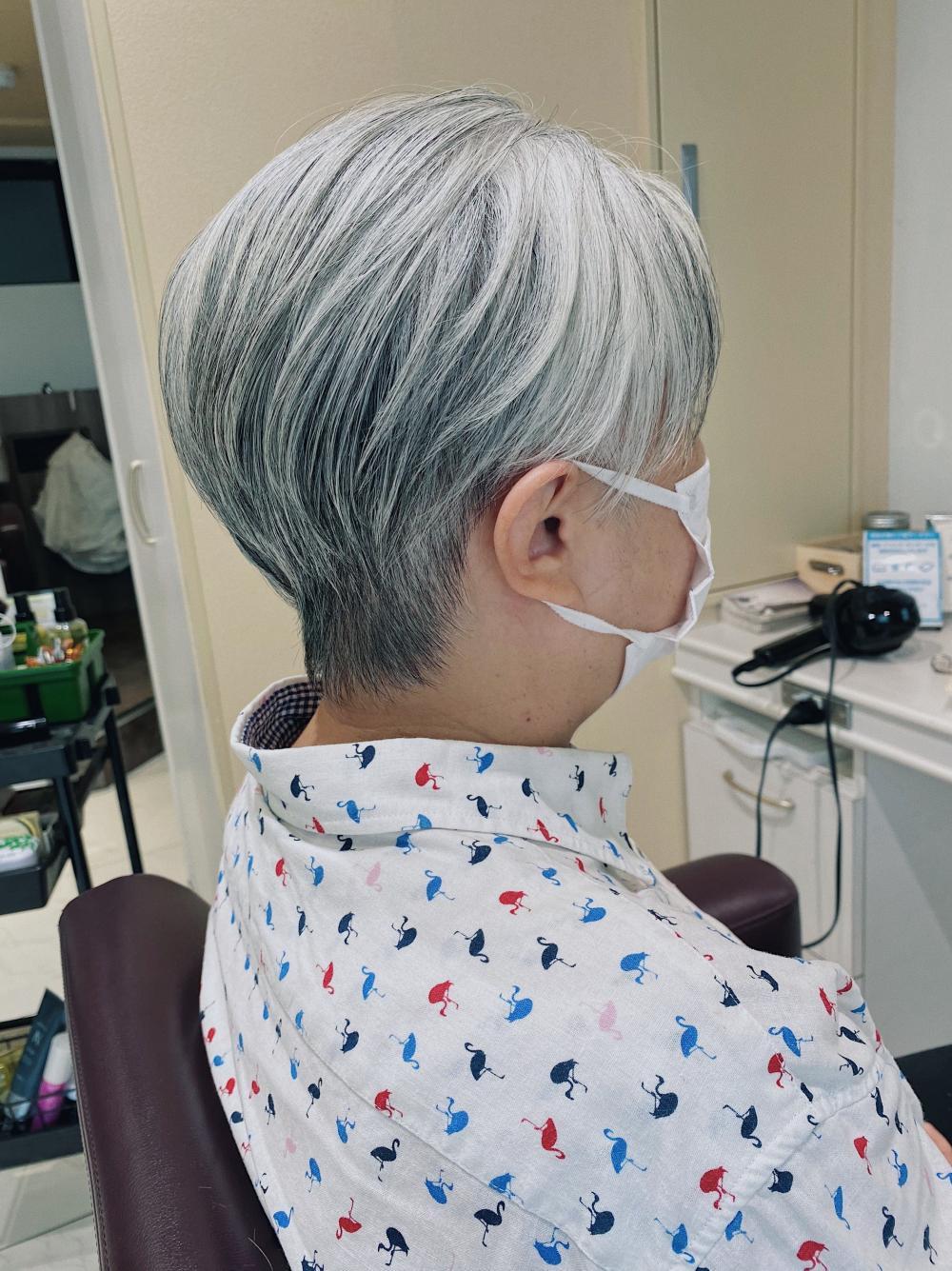 憧れのグレイヘアとその落とし穴