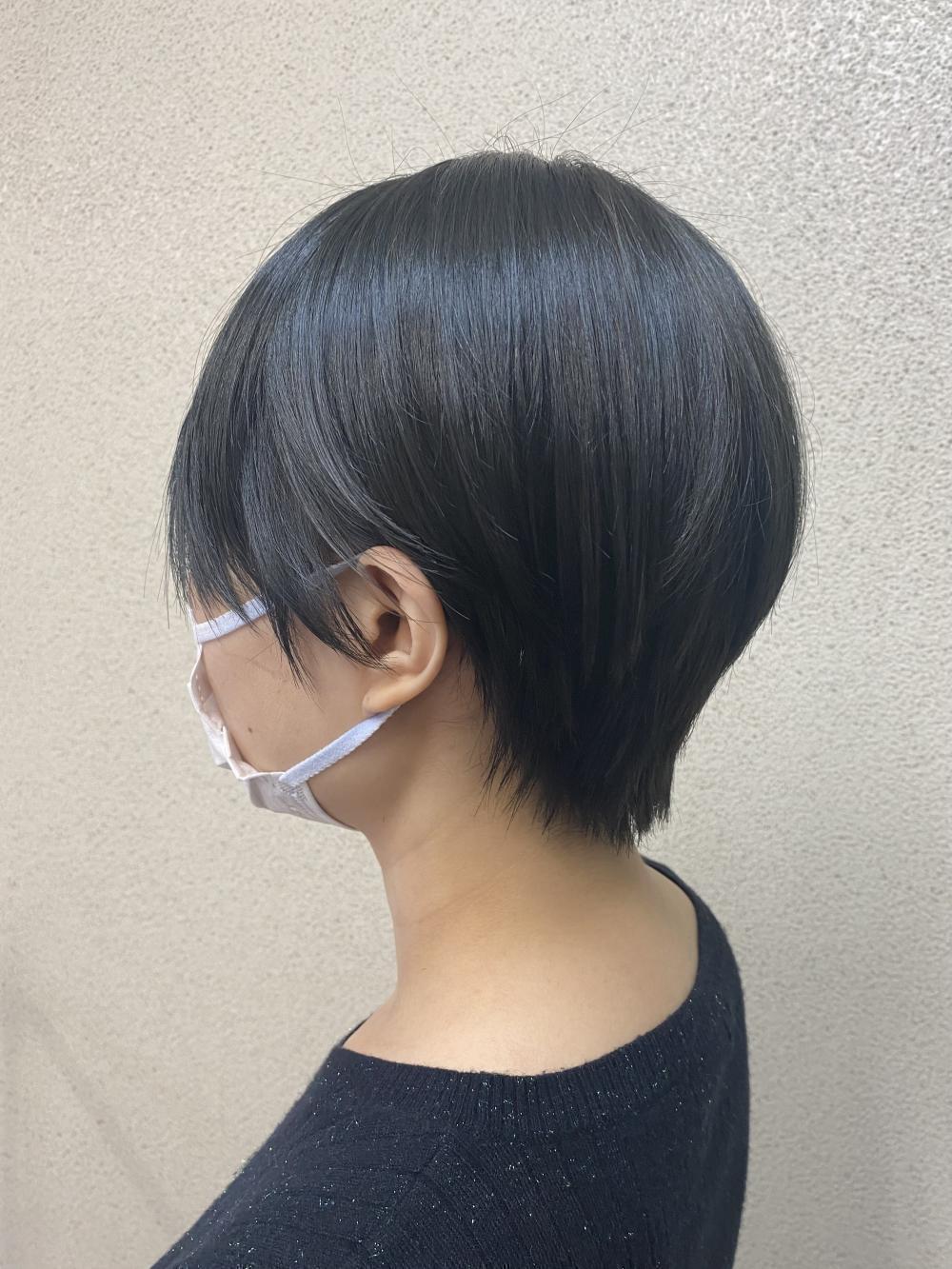ブリーチ初心者の方にもおすすめネイビーブラック