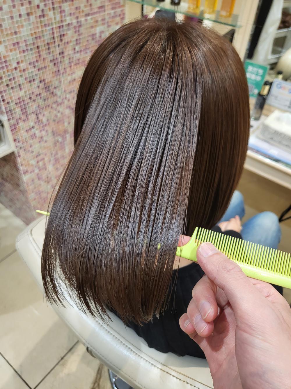 縮毛矯正で行うダウンパーマ
