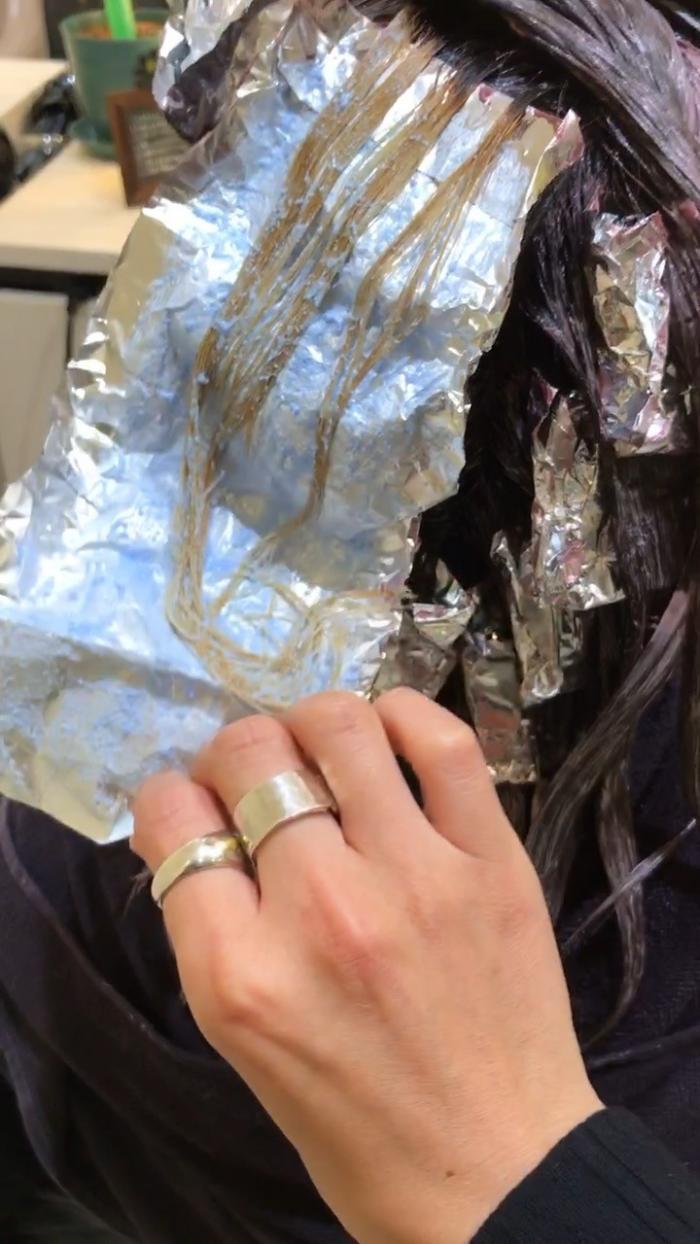 ハイライトに必須のケアブリーチハイライトとは？