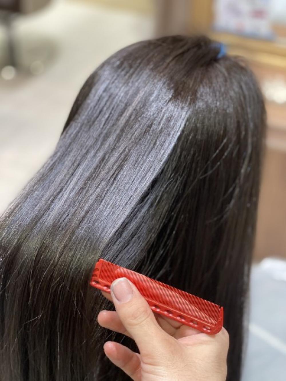 縮毛矯正のダメージは　どのぐらい？