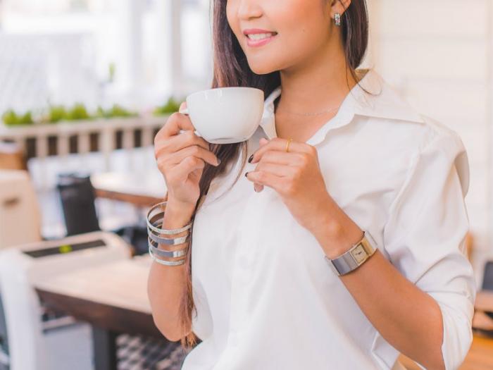 胃の冷えは女性に大敵！常温以上の飲み物を意識してとる習慣を