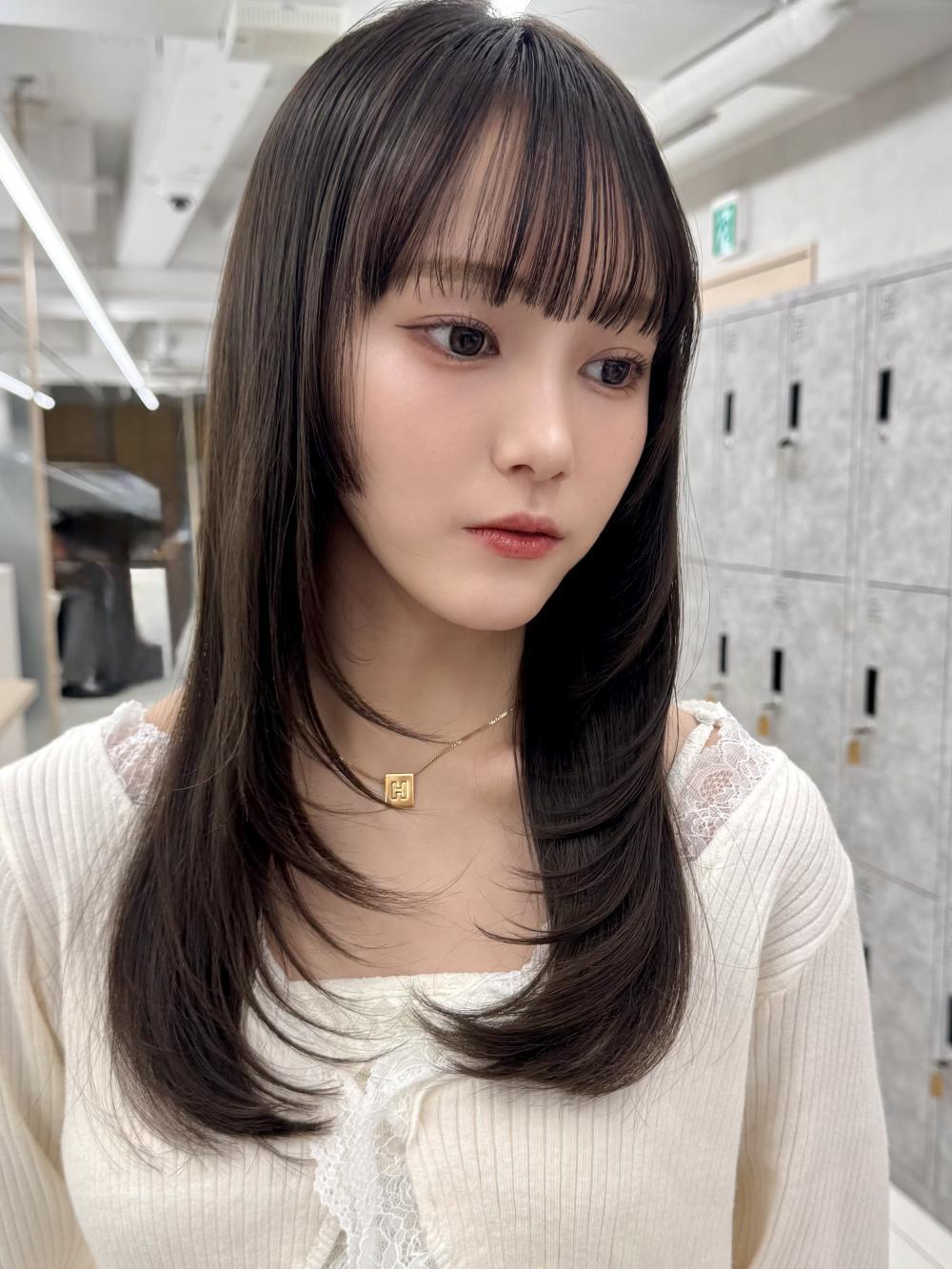小顔になれる！韓国風『顔まわりレイヤー』入門 [小顔ヘア]