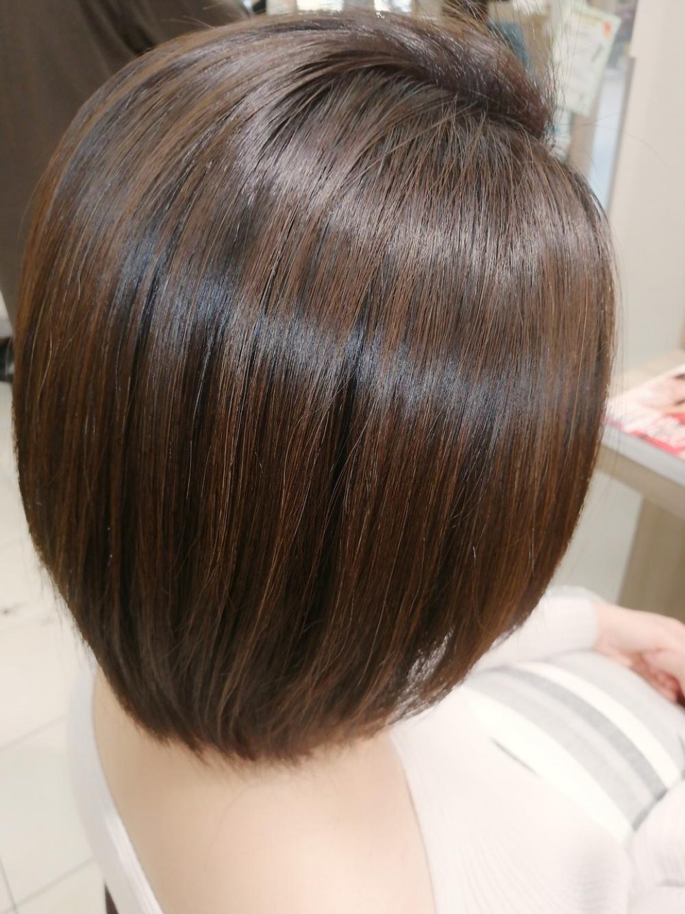 クセがあまりない髪でも、ふくらみを抑えられます