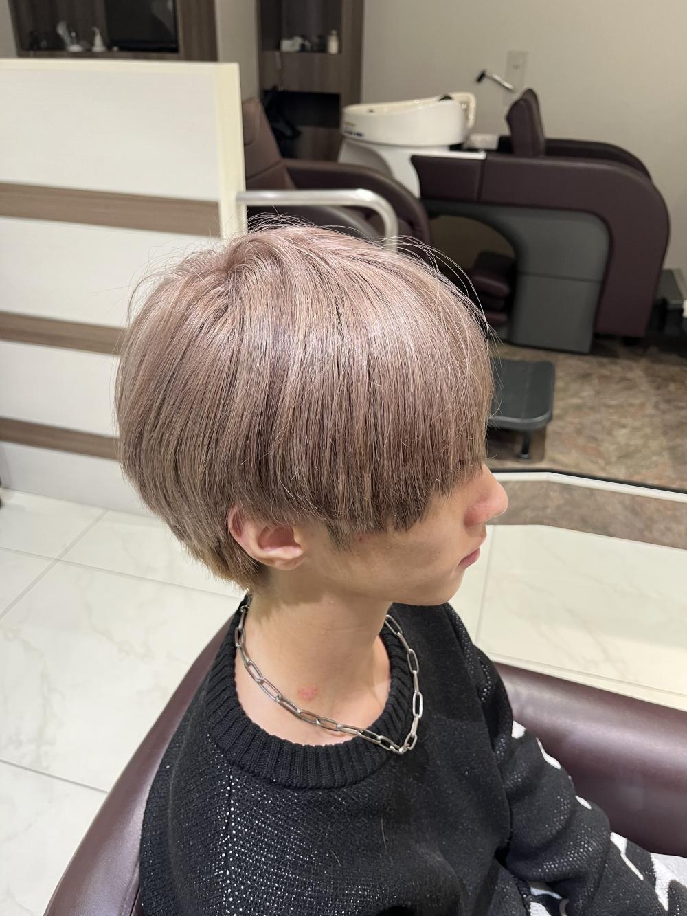 髪の毛を構成する物質とダメージについて