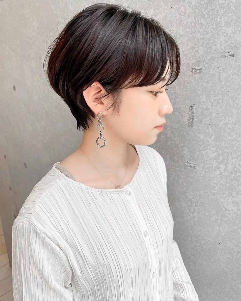くびれショート｜横顔が綺麗に見えるショート