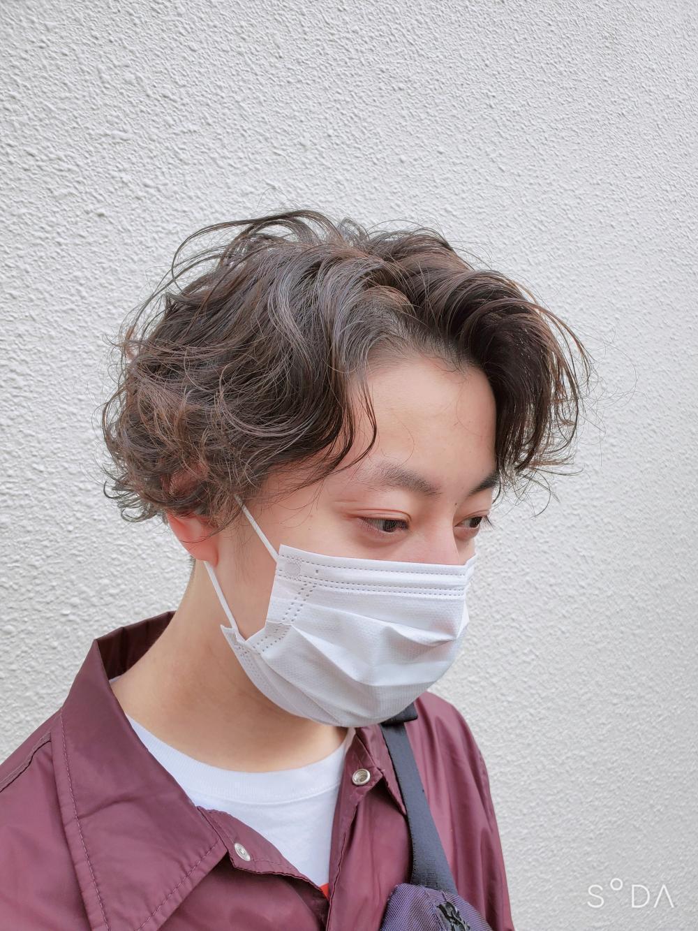パーマヘアや流したいイメージにはリキットタイプ