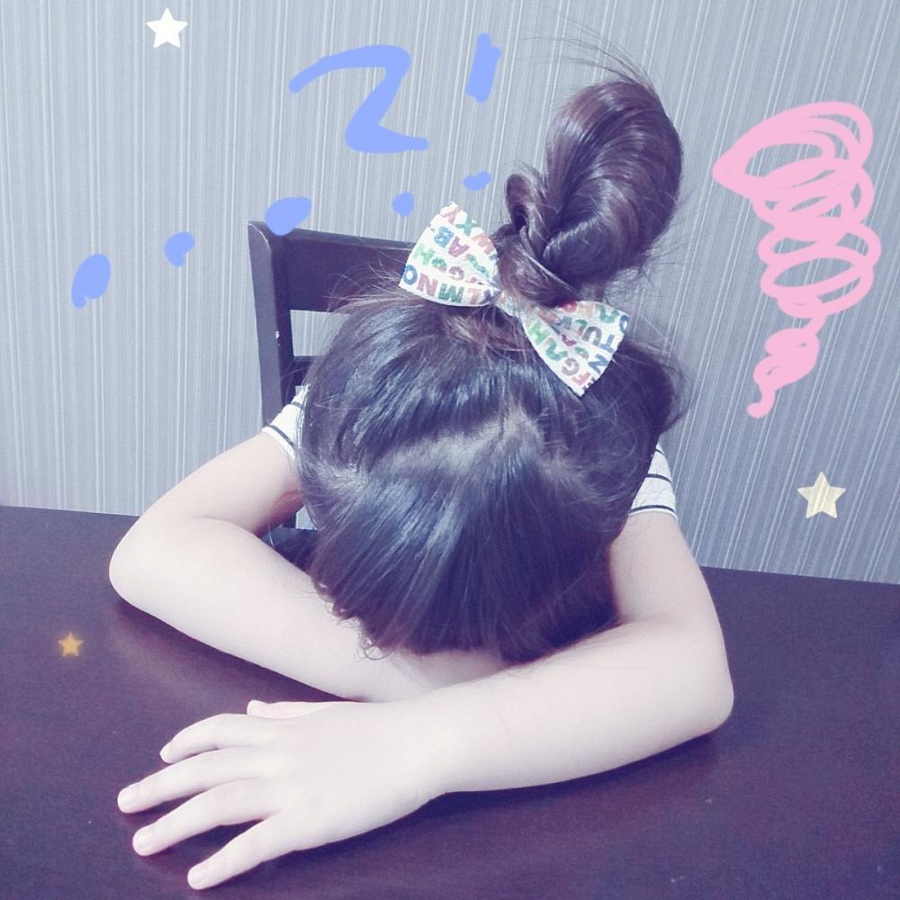 ★グレージュカラーってどんな色？人気の理由は？