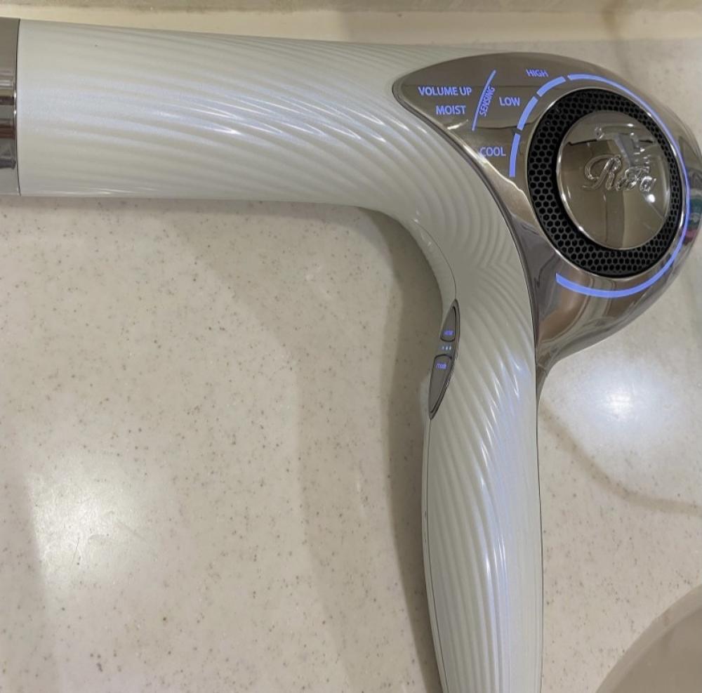 ②ReFa beautech dryer(リファ　ビューティックドライヤー)