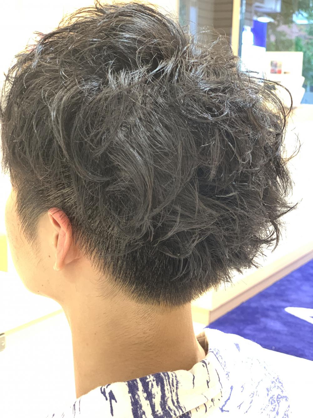 メンズはカットとパーマで激変！