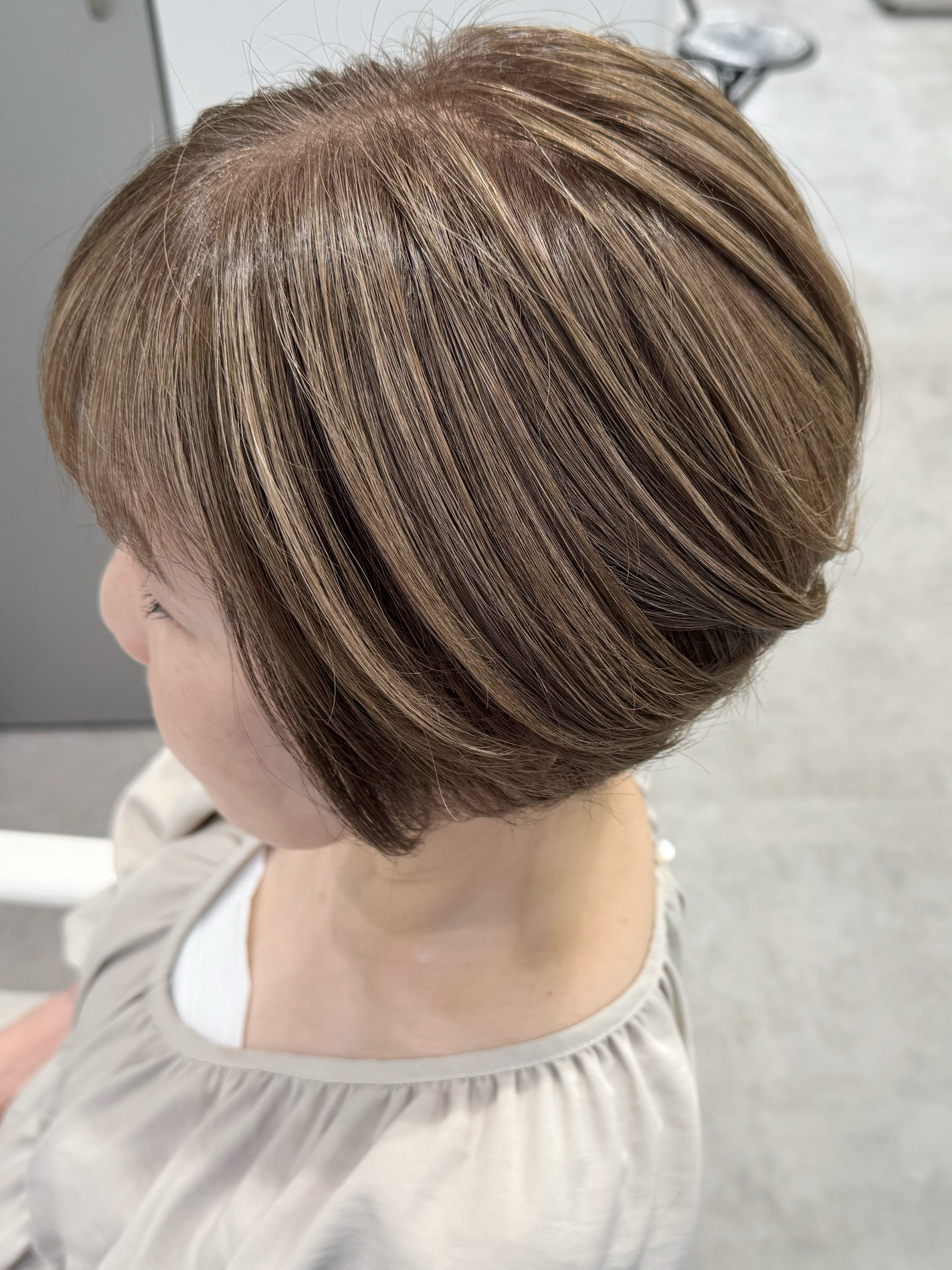大人女性のための上品ハイライトが得意なサロン