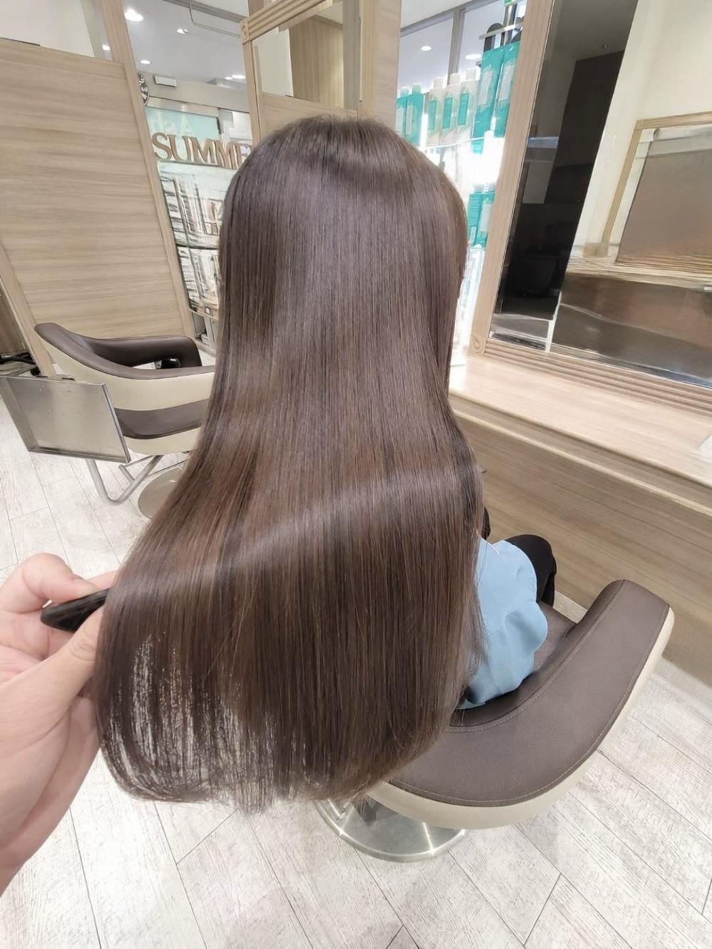 ブリーチなしでも透明感は叶う！人気のダブルカラーとは？