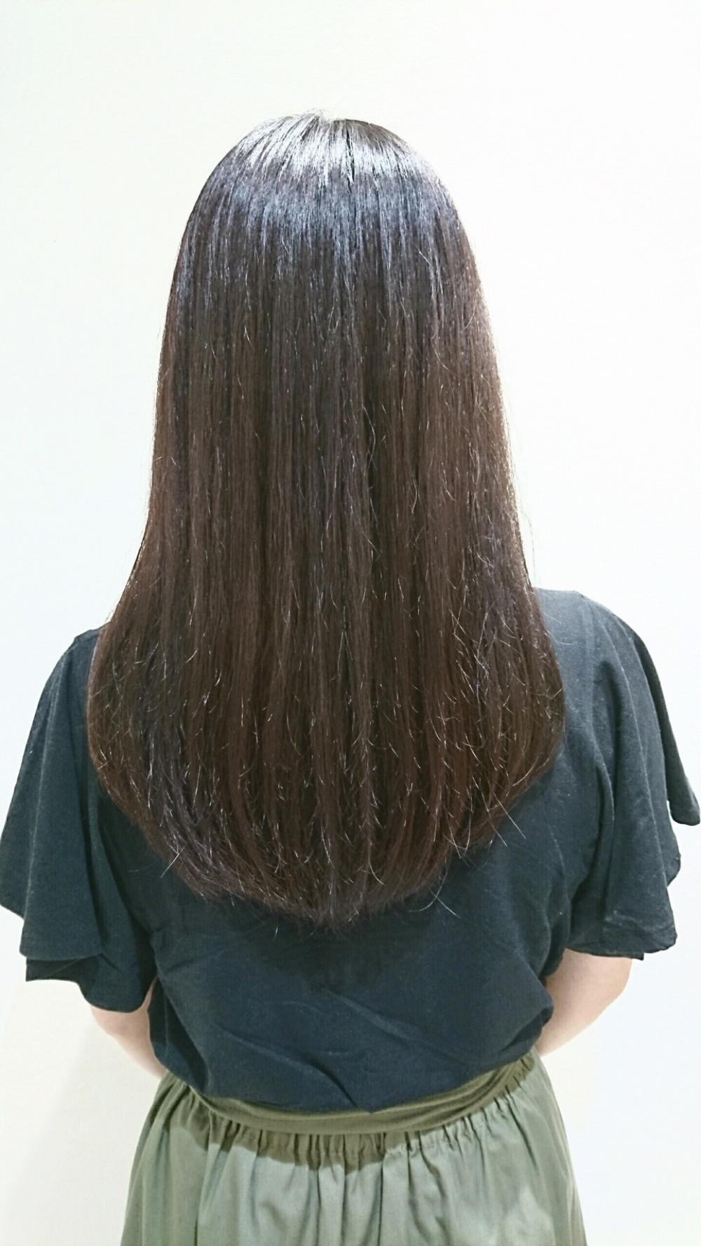 触りたくなるツヤ髪ロング