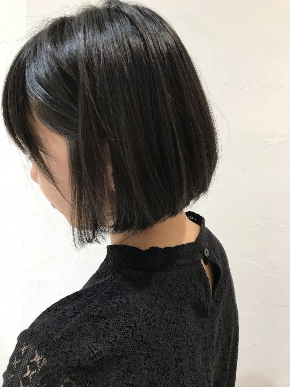 暗髪ボブ