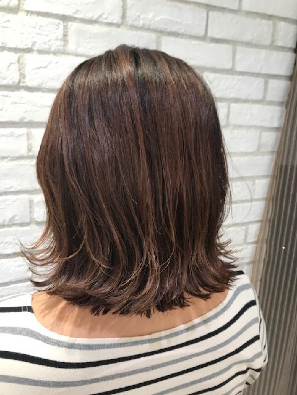 切りっぱなしボブ×外ハネ