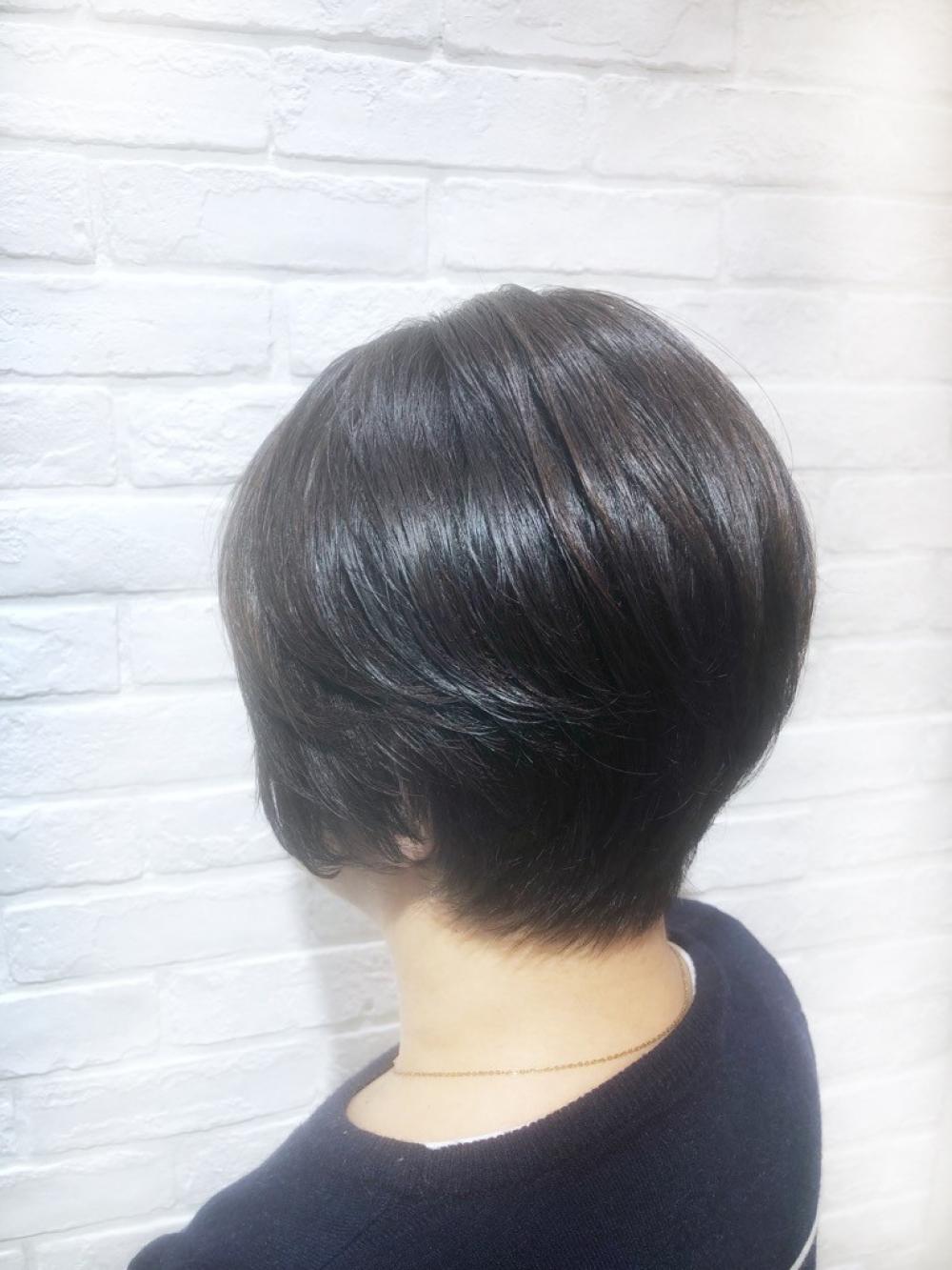大人女性のショートスタイル
